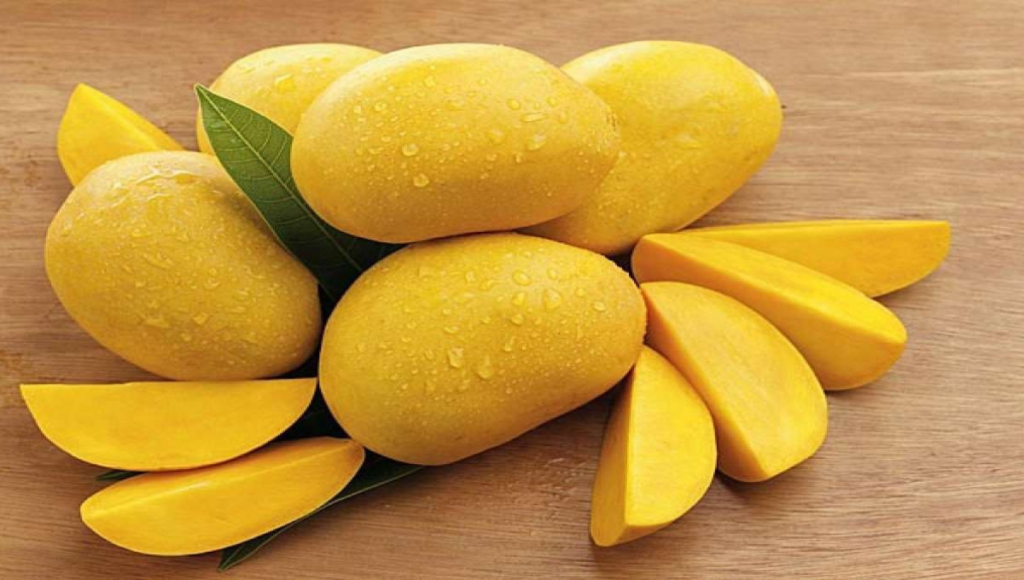 Mango Eating Tips: आम खाने के पहले जरूर करें ये काम, वरना हो सकता है सकता है सेहत को बड़ा नुकसान