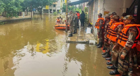 महाराष्ट्र के मुख्यमंत्री बाढ़ की स्थिति की समीक्षा के लिए आज पुणे का दौरा करेंगे