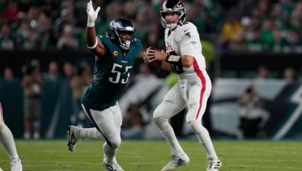 After Saquon Barkley goes down, Kirk Cousins ​​​​makes the extra kick as the Falcons beat the Eagles.