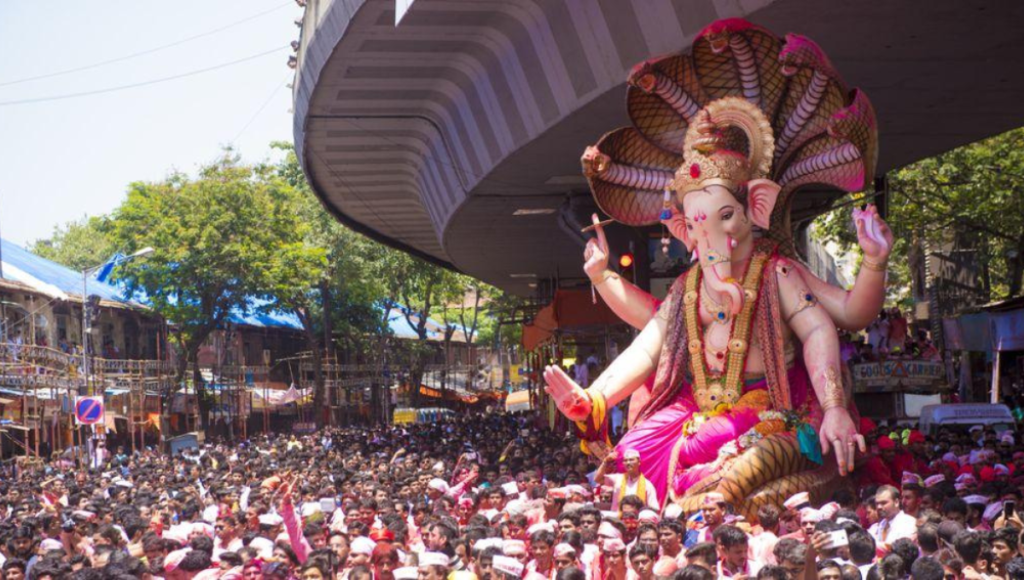 Ganesh Chaturthi 2024 कब है: विनायक चतुर्थी महोत्सव की तिथि, इतिहास, महत्व और उत्सव