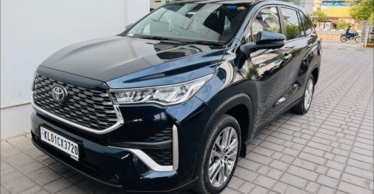 Innova Hycross