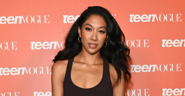 Aoki Lee Simmons