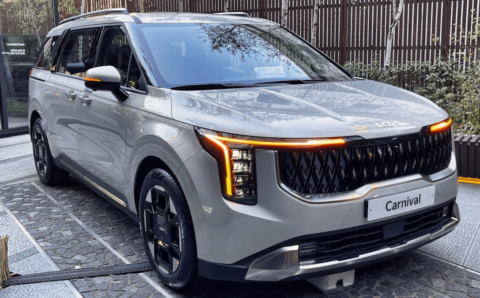 2025 Kia Carnival